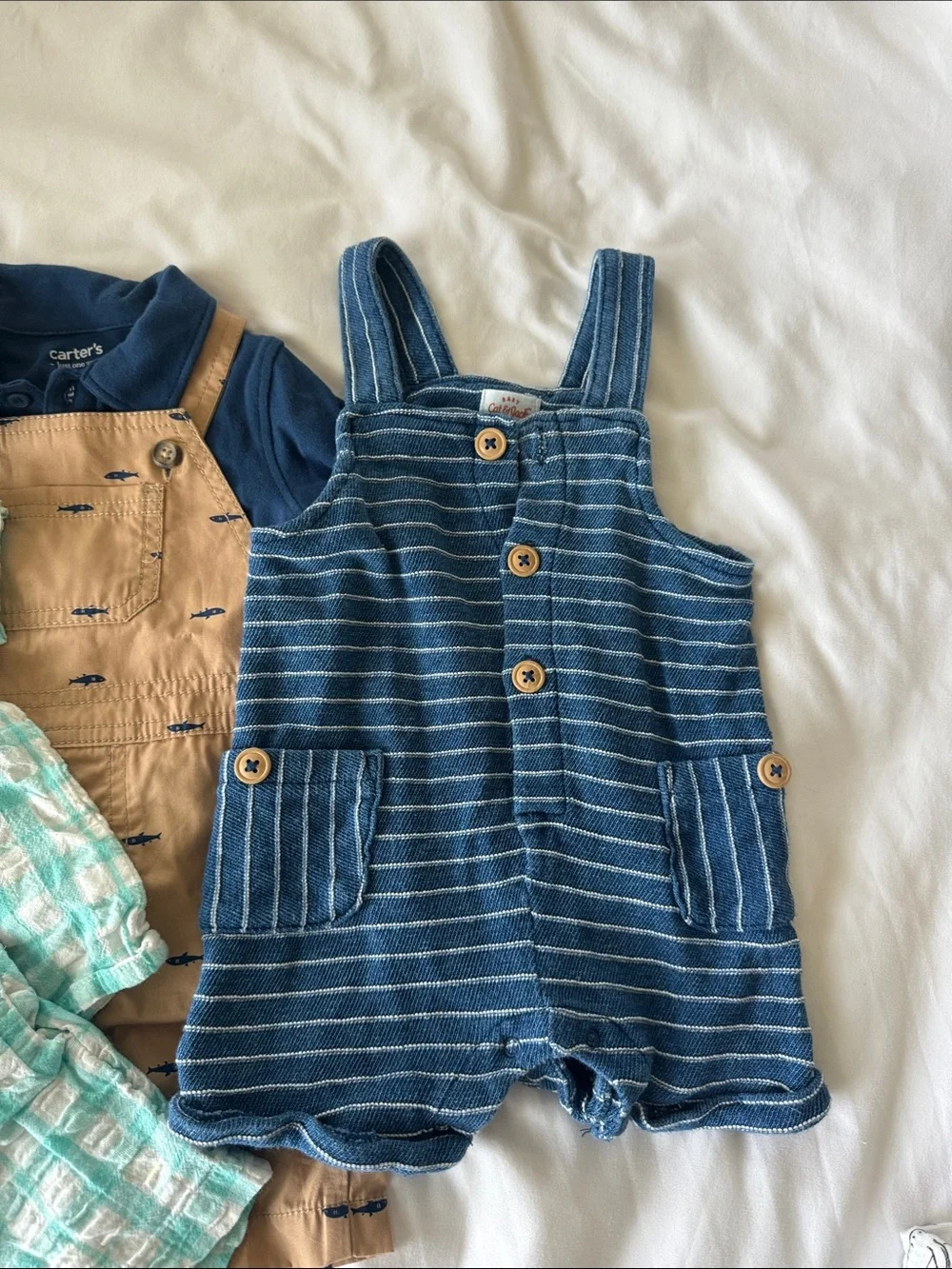 Bundle 5 baby boy outfits for any occasion Excellent condition